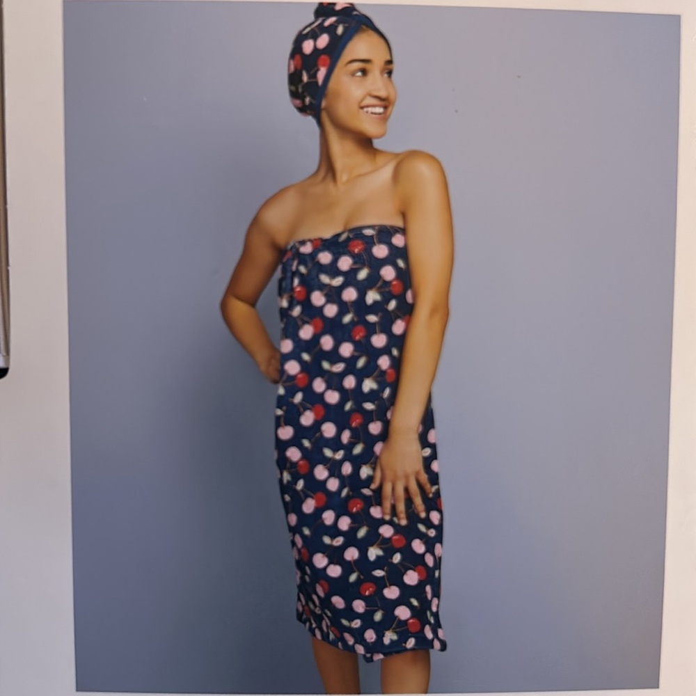 Room Essentials NWT Navy with Cherries 🍒 Shower Bath Beach Pool Towel Wrap 🏖️